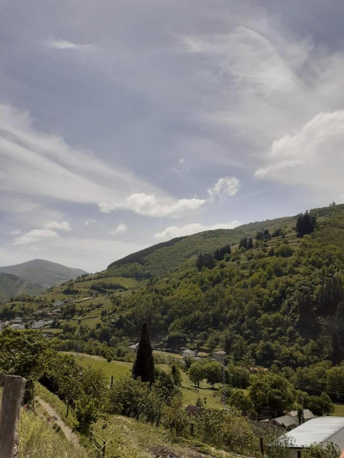 La casina de santulaya Villa Cangas De Narcea Exterior foto